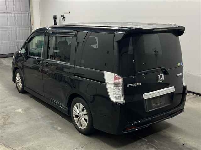 HONDA STEP WAGON 2010