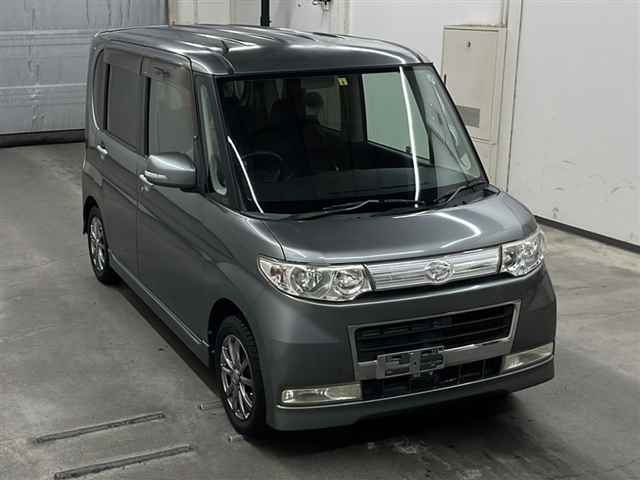 DAIHATSU TANTO 2008