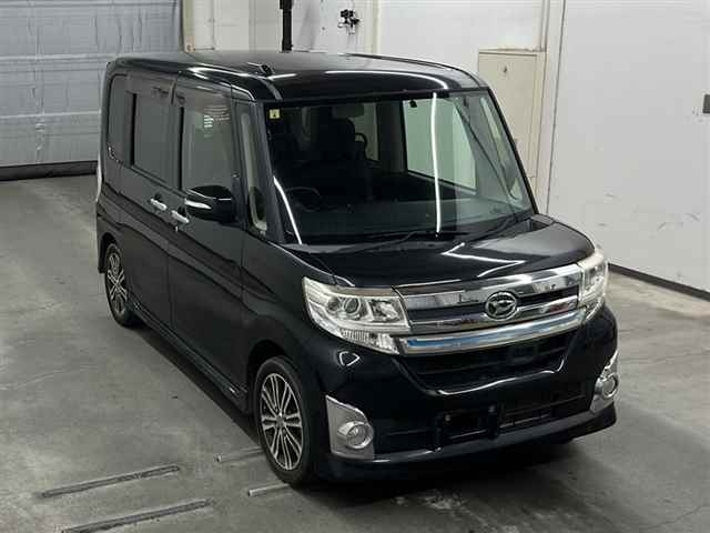 DAIHATSU TANTO 2014