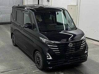 NISSAN ROOX 2024