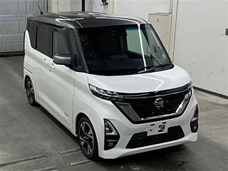 NISSAN ROOX 2021