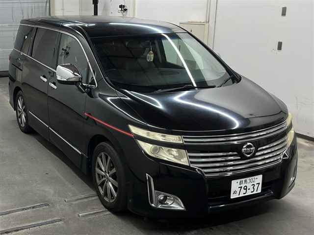 NISSAN ELGRAND 2010