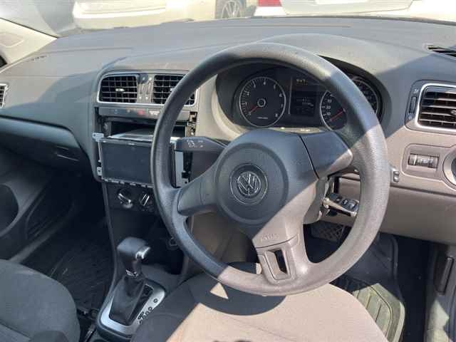 VOLKSWAGEN POLO 2010