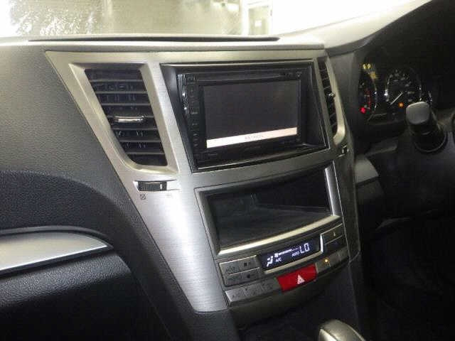 SUBARU LEGACY 2011