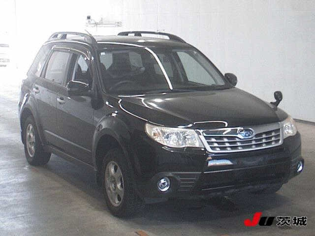 SUBARU FORESTER 2011
