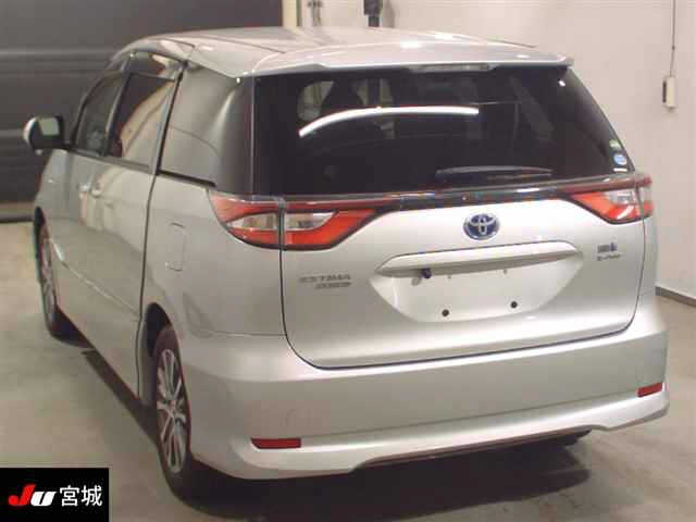 TOYOTA ESTIMA HYBRID 2017