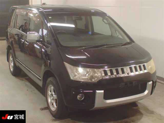 MITSUBISHI DELICA D5 2010