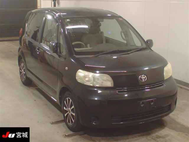 TOYOTA PORTE 2010