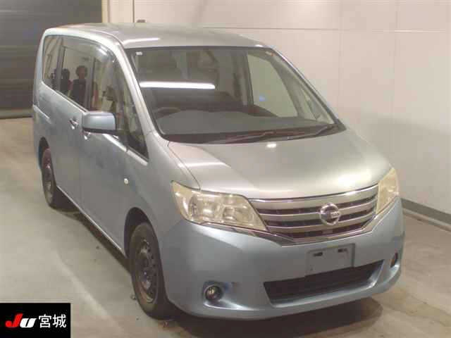 NISSAN SERENA 2012