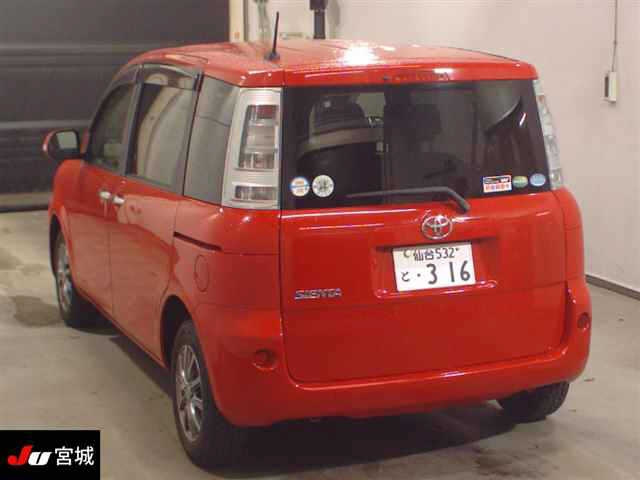 TOYOTA SIENTA 2014