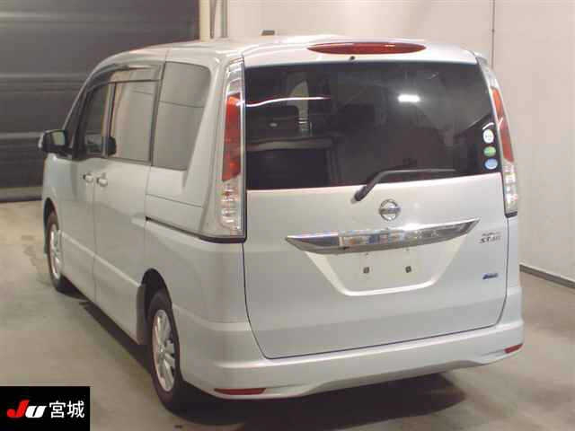 NISSAN SERENA 2012
