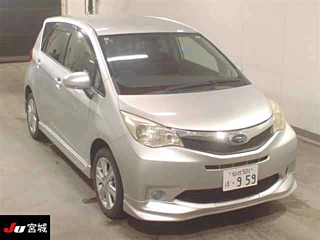 SUBARU TREZIA 2011