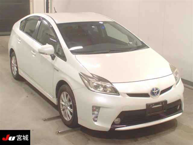 TOYOTA PRIUS 2014
