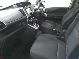 NISSAN SERENA 2016