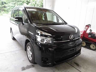 TOYOTA VOXY 2012