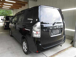 TOYOTA VOXY 2012