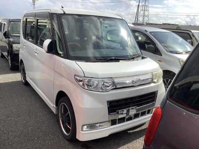 DAIHATSU TANTO 2008
