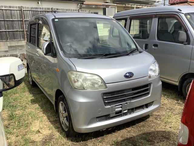 SUBARU LUCRA 2013