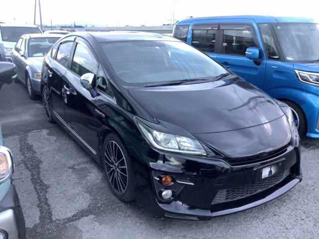 TOYOTA PRIUS 2014