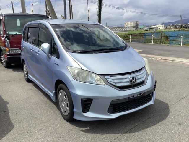 HONDA FREED 2013