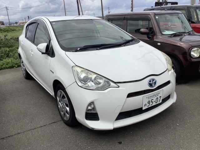 TOYOTA AQUA 2012