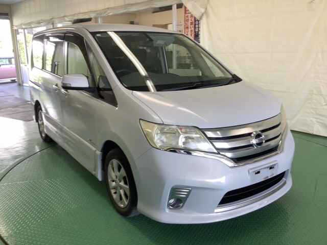 NISSAN SERENA 2012