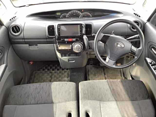 DAIHATSU TANTO 2010