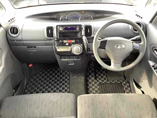 DAIHATSU TANTO 2011