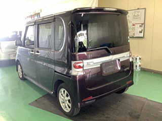 DAIHATSU TANTO 2009