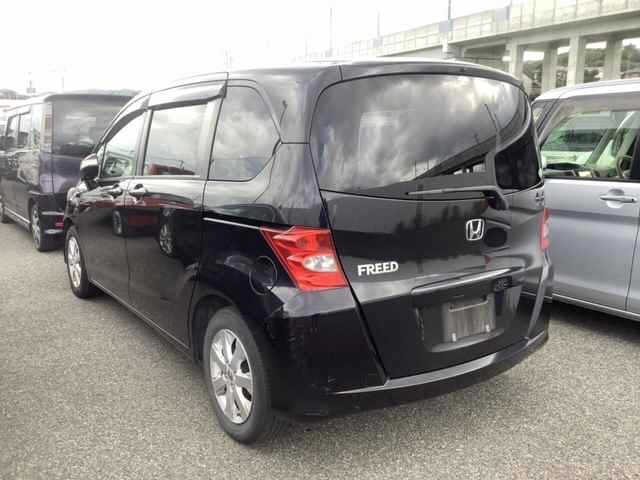 HONDA FREED 2010