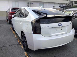 TOYOTA PRIUS 2015