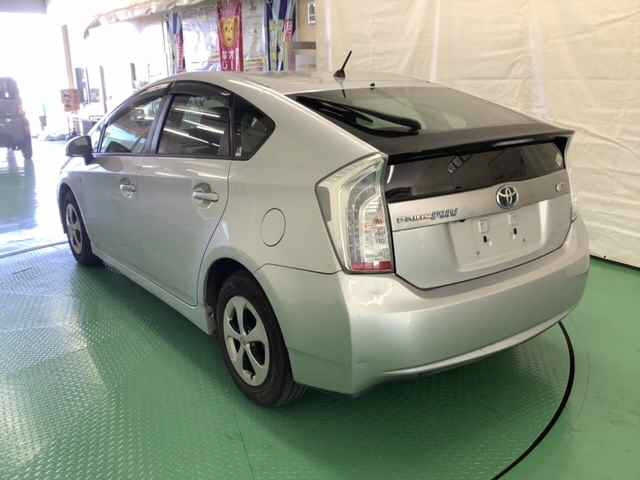 TOYOTA PRIUS PHV 2012