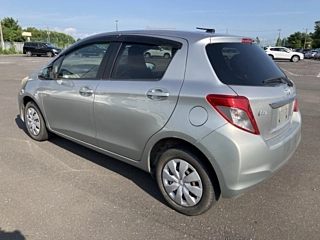 TOYOTA VITZ 2012