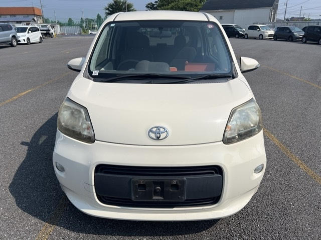 TOYOTA PORTE 2012