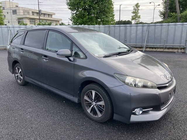 TOYOTA WISH 2012