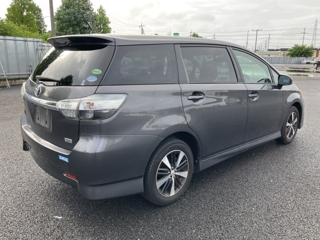 TOYOTA WISH 2012