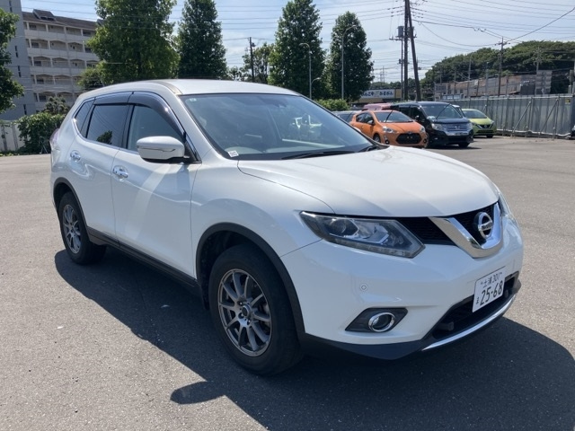NISSAN X-TRAIL 2015