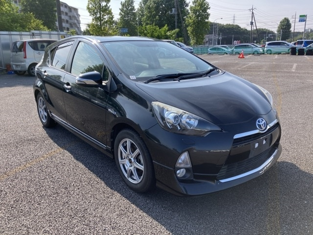 TOYOTA AQUA 2013