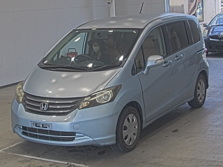 HONDA FREED 2010