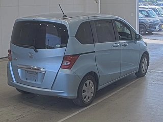 HONDA FREED 2010