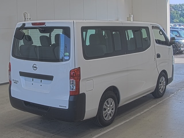 NISSAN CARAVAN 2018