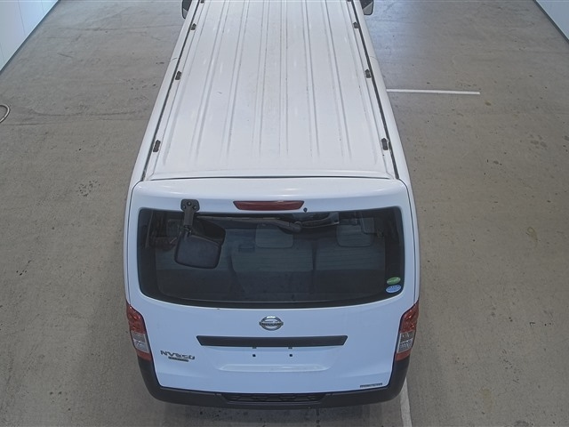 NISSAN CARAVAN 2018