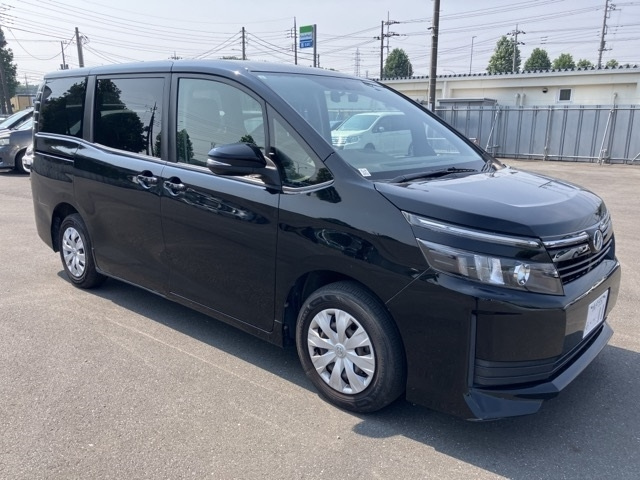 TOYOTA VOXY 2015
