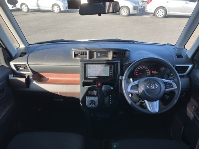 TOYOTA ROOMY 2019