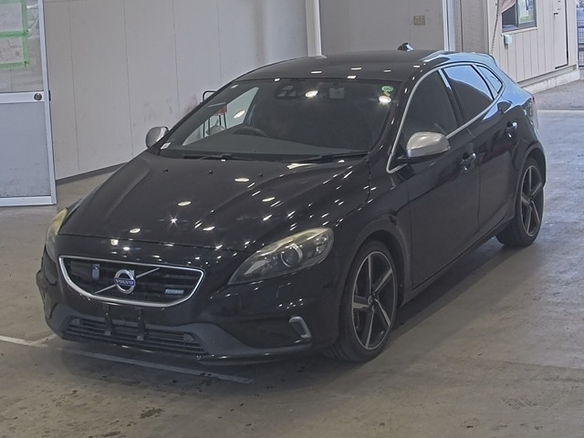 VOLVO V40 2013