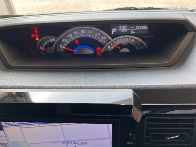 DAIHATSU WAKE 2015