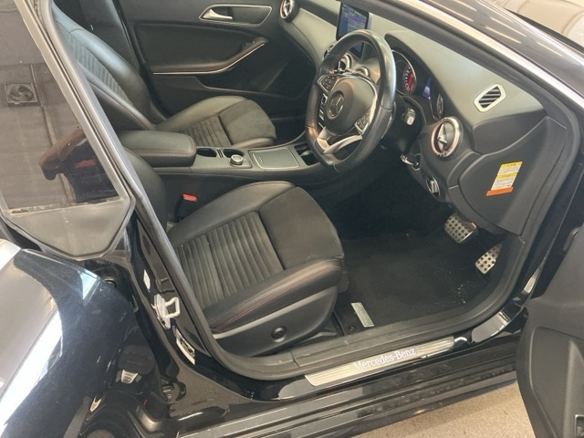 MERCEDES BENZ CLA CLASS 2017