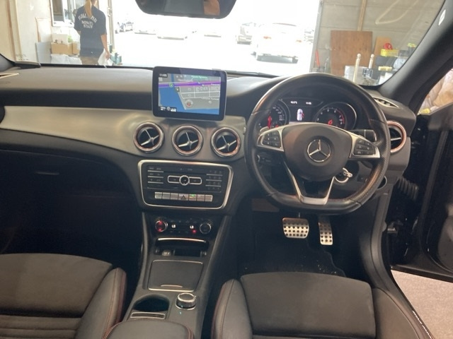 MERCEDES BENZ CLA CLASS 2017