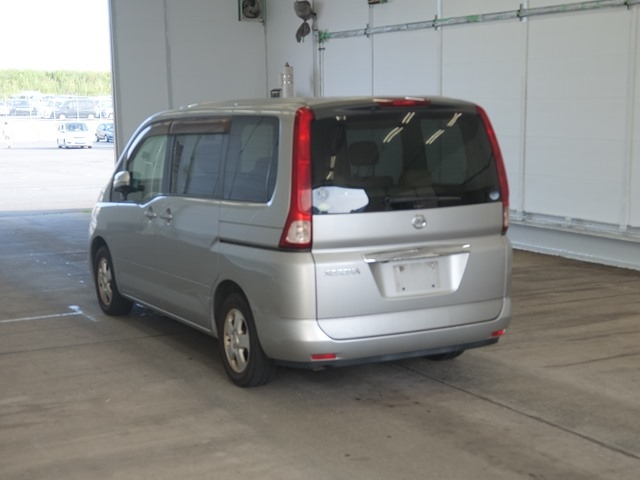 NISSAN SERENA 2009