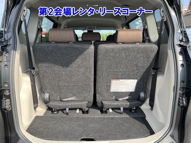 TOYOTA SIENTA 2018